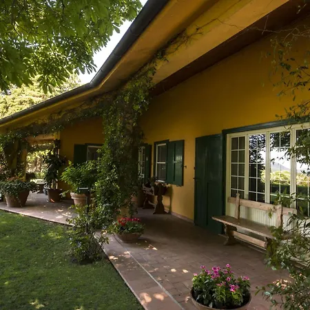 Villa Calandrina *